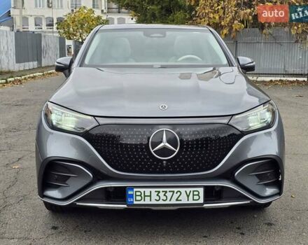 Серый Мерседес EQE SUV, объемом двигателя 0 л и пробегом 10 тыс. км за 51000 $, фото 4 на Automoto.ua