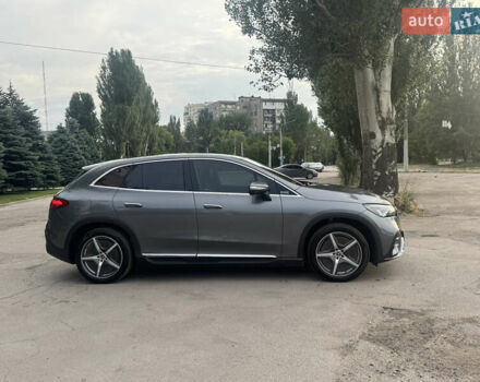 Сірий Мерседес EQE SUV, об'ємом двигуна 0 л та пробігом 23 тис. км за 44800 $, фото 5 на Automoto.ua