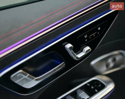 Серый Мерседес EQE SUV, объемом двигателя 0 л и пробегом 10 тыс. км за 100000 $, фото 32 на Automoto.ua