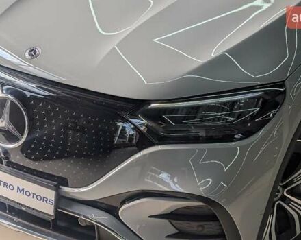 Сірий Мерседес EQE SUV, об'ємом двигуна 0 л та пробігом 40 тис. км за 46999 $, фото 7 на Automoto.ua
