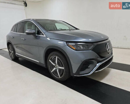 Серый Мерседес EQE SUV, объемом двигателя 0 л и пробегом 29 тыс. км за 43000 $, фото 2 на Automoto.ua