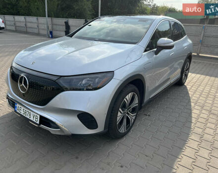 Сірий Мерседес EQE SUV, об'ємом двигуна 0 л та пробігом 33 тис. км за 51000 $, фото 21 на Automoto.ua