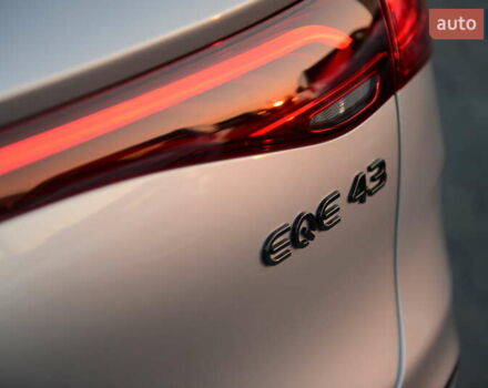 Серый Мерседес EQE SUV, объемом двигателя 0 л и пробегом 10 тыс. км за 100000 $, фото 10 на Automoto.ua