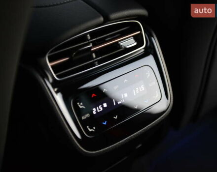 Серый Мерседес EQE SUV, объемом двигателя 0 л и пробегом 10 тыс. км за 100000 $, фото 37 на Automoto.ua