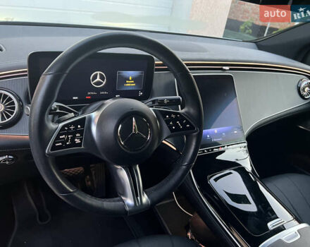 Сірий Мерседес EQE SUV, об'ємом двигуна 0 л та пробігом 33 тис. км за 51000 $, фото 76 на Automoto.ua