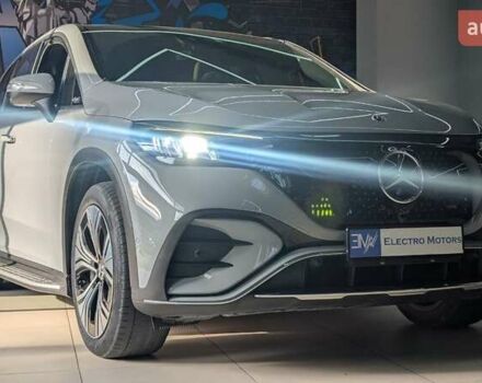 Сірий Мерседес EQE SUV, об'ємом двигуна 0 л та пробігом 40 тис. км за 46999 $, фото 16 на Automoto.ua