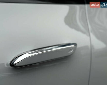 Сірий Мерседес EQE SUV, об'ємом двигуна 0 л та пробігом 5 тис. км за 84900 $, фото 16 на Automoto.ua