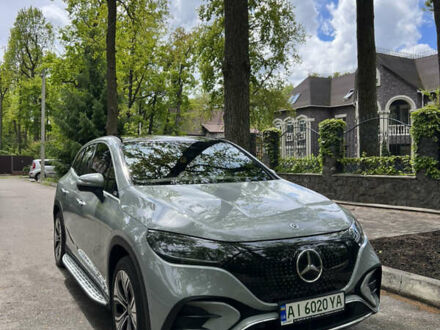 Мерседес EQE SUV 2023 в Киеве на Automoto.ua Серый Мерседес EQE SUV, объемом двигателя 0 л и пробегом 22 тыс. км за 52999 $, фото 1 на Automoto.ua