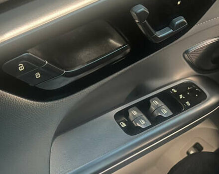 Синий Мерседес EQE SUV, объемом двигателя 0 л и пробегом 5 тыс. км за 60750 $, фото 52 на Automoto.ua