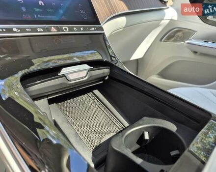 Зеленый Мерседес EQE SUV, объемом двигателя 0 л и пробегом 13 тыс. км за 55500 $, фото 16 на Automoto.ua