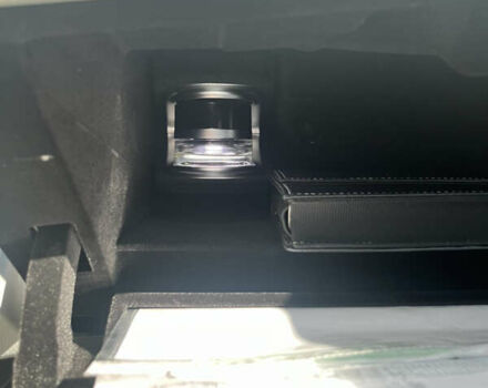 Белый Мерседес EQS, объемом двигателя 0 л и пробегом 53 тыс. км за 47000 $, фото 34 на Automoto.ua