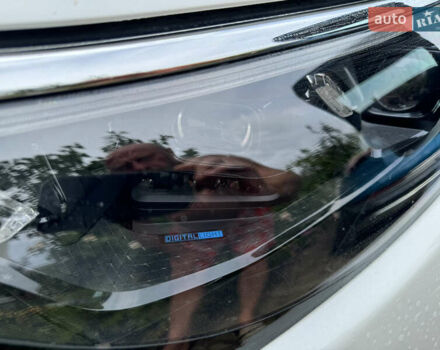 Белый Мерседес EQS, объемом двигателя 0 л и пробегом 55 тыс. км за 48000 $, фото 36 на Automoto.ua