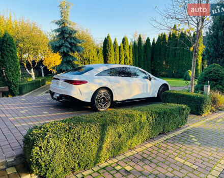 Белый Мерседес EQS, объемом двигателя 0 л и пробегом 26 тыс. км за 57000 $, фото 26 на Automoto.ua