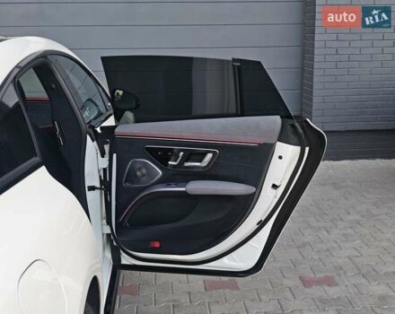 Белый Мерседес EQS, объемом двигателя 0 л и пробегом 30 тыс. км за 103299 $, фото 64 на Automoto.ua