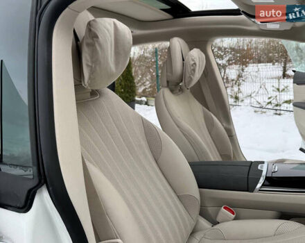 Белый Мерседес EQS, объемом двигателя 0 л и пробегом 25 тыс. км за 47500 $, фото 81 на Automoto.ua