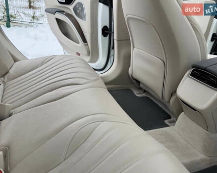 Белый Мерседес EQS, объемом двигателя 0 л и пробегом 25 тыс. км за 47500 $, фото 91 на Automoto.ua