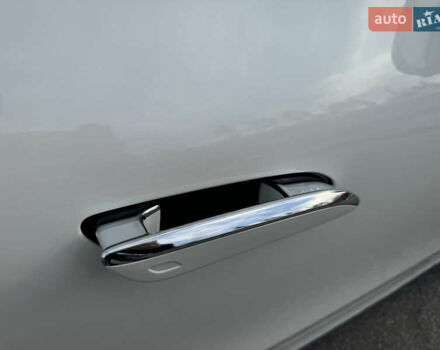 Белый Мерседес EQS, объемом двигателя 0 л и пробегом 49 тыс. км за 63900 $, фото 40 на Automoto.ua