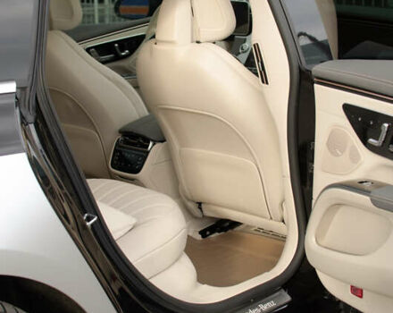 Чорний Мерседес EQS, об'ємом двигуна 0 л та пробігом 51 тис. км за 69000 $, фото 36 на Automoto.ua