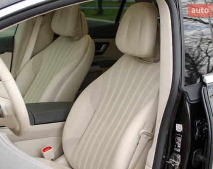 Чорний Мерседес EQS, об'ємом двигуна 0 л та пробігом 51 тис. км за 69000 $, фото 47 на Automoto.ua