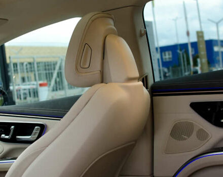 Чорний Мерседес EQS, об'ємом двигуна 0 л та пробігом 51 тис. км за 69000 $, фото 41 на Automoto.ua