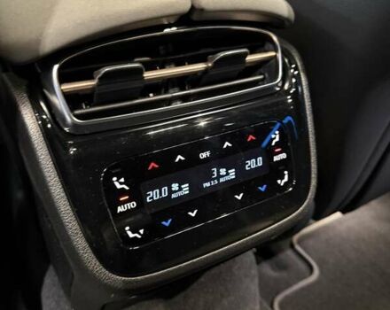 Черный Мерседес EQS, объемом двигателя 0 л и пробегом 39 тыс. км за 71999 $, фото 87 на Automoto.ua