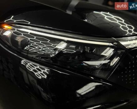 Черный Мерседес EQS, объемом двигателя 0 л и пробегом 32 тыс. км за 62500 $, фото 32 на Automoto.ua