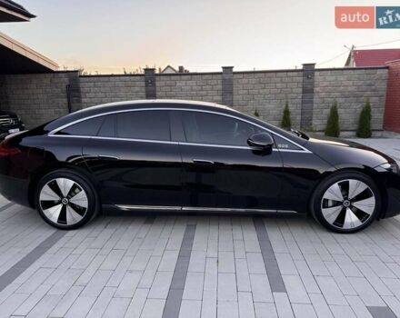 Черный Мерседес EQS, объемом двигателя 0 л и пробегом 50 тыс. км за 75000 $, фото 2 на Automoto.ua