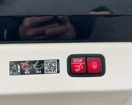 Черный Мерседес EQS, объемом двигателя 0 л и пробегом 13 тыс. км за 77777 $, фото 77 на Automoto.ua