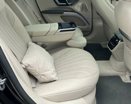 Черный Мерседес EQS, объемом двигателя 0 л и пробегом 13 тыс. км за 77777 $, фото 65 на Automoto.ua