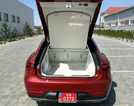 Червоний Мерседес EQS, об'ємом двигуна 0 л та пробігом 19 тис. км за 49500 $, фото 24 на Automoto.ua