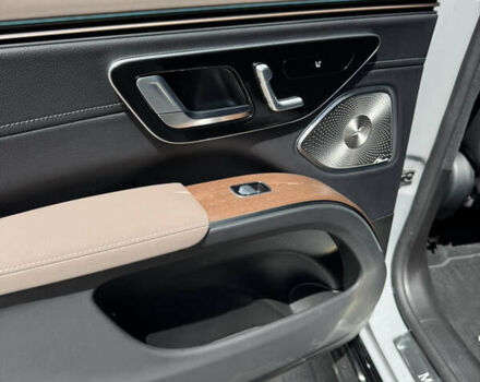 Серый Мерседес EQS, объемом двигателя 0 л и пробегом 28 тыс. км за 97800 $, фото 40 на Automoto.ua