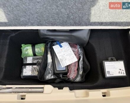 Серый Мерседес EQS, объемом двигателя 0 л и пробегом 1 тыс. км за 79900 $, фото 152 на Automoto.ua