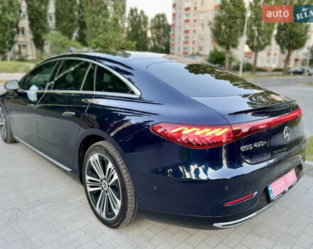 Синий Мерседес EQS, объемом двигателя 0 л и пробегом 19 тыс. км за 51000 $, фото 3 на Automoto.ua