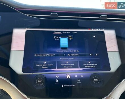 Синий Мерседес EQS, объемом двигателя 0 л и пробегом 44 тыс. км за 57999 $, фото 46 на Automoto.ua