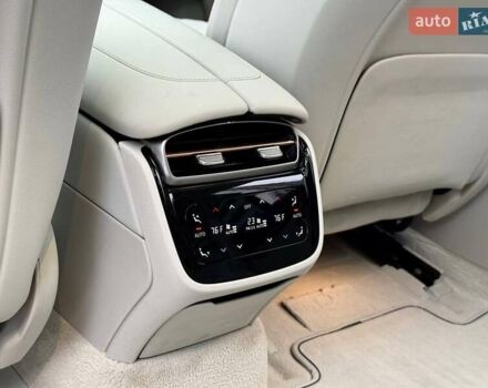 Синий Мерседес EQS, объемом двигателя 0 л и пробегом 19 тыс. км за 79990 $, фото 32 на Automoto.ua