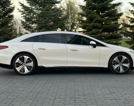 Белый Мерседес EQS SUV, объемом двигателя 0 л и пробегом 35 тыс. км за 54000 $, фото 8 на Automoto.ua
