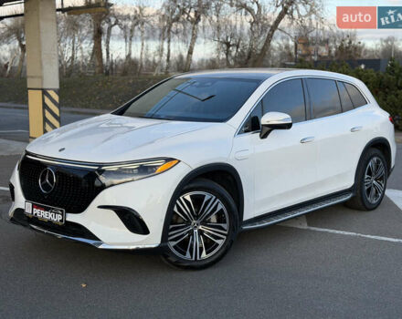 Білий Мерседес EQS SUV, об'ємом двигуна 0 л та пробігом 72 тис. км за 57499 $, фото 5 на Automoto.ua