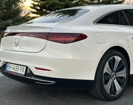 Белый Мерседес EQS SUV, объемом двигателя 0 л и пробегом 35 тыс. км за 54000 $, фото 9 на Automoto.ua