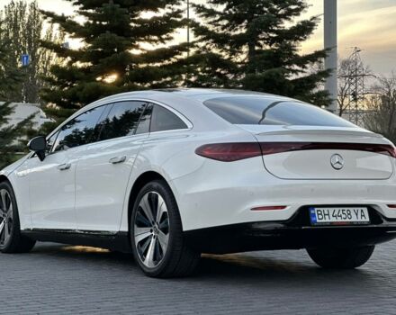 Белый Мерседес EQS SUV, объемом двигателя 0 л и пробегом 35 тыс. км за 54000 $, фото 5 на Automoto.ua