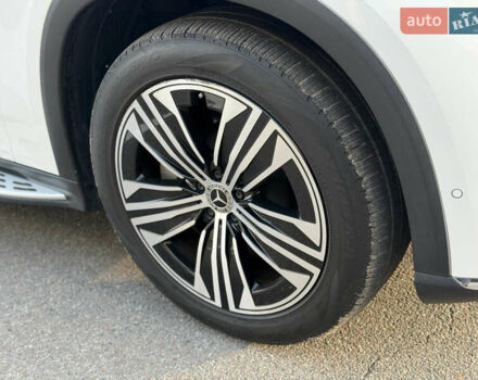 Білий Мерседес EQS SUV, об'ємом двигуна 0 л та пробігом 72 тис. км за 57499 $, фото 2 на Automoto.ua