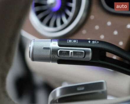 Белый Мерседес EQS SUV, объемом двигателя 0 л и пробегом 32 тыс. км за 56900 $, фото 87 на Automoto.ua