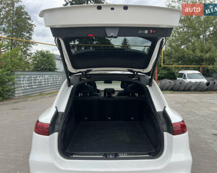 Белый Мерседес EQS SUV, объемом двигателя 0 л и пробегом 43 тыс. км за 60000 $, фото 12 на Automoto.ua
