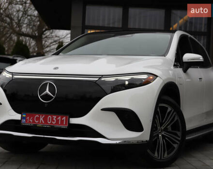 Белый Мерседес EQS SUV, объемом двигателя 0 л и пробегом 32 тыс. км за 56900 $, фото 1 на Automoto.ua