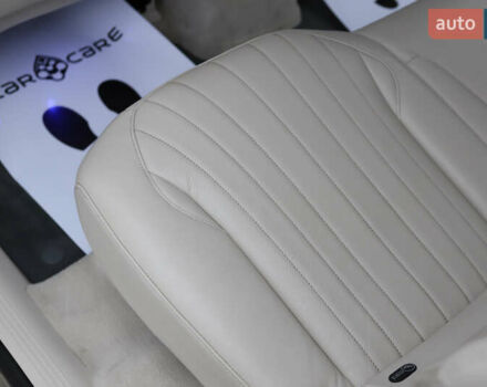 Белый Мерседес EQS SUV, объемом двигателя 0 л и пробегом 32 тыс. км за 56900 $, фото 113 на Automoto.ua