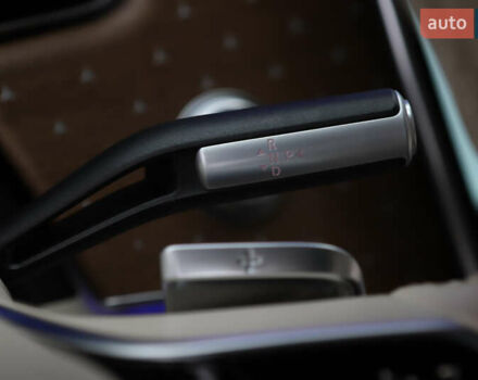 Белый Мерседес EQS SUV, объемом двигателя 0 л и пробегом 32 тыс. км за 56900 $, фото 86 на Automoto.ua