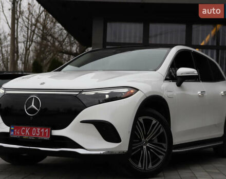 Белый Мерседес EQS SUV, объемом двигателя 0 л и пробегом 32 тыс. км за 56900 $, фото 4 на Automoto.ua
