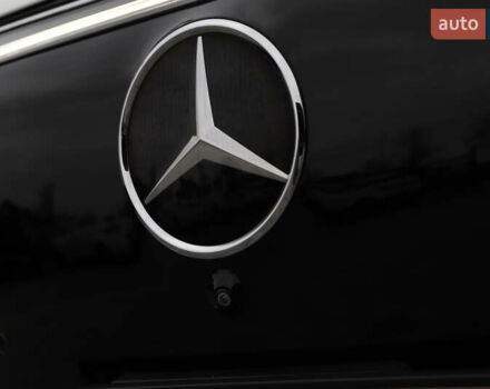 Белый Мерседес EQS SUV, объемом двигателя 0 л и пробегом 32 тыс. км за 56900 $, фото 15 на Automoto.ua