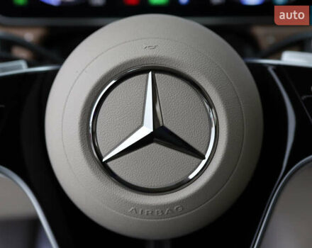 Белый Мерседес EQS SUV, объемом двигателя 0 л и пробегом 32 тыс. км за 56900 $, фото 88 на Automoto.ua