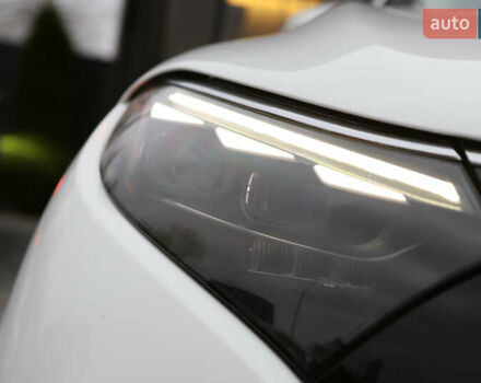 Белый Мерседес EQS SUV, объемом двигателя 0 л и пробегом 32 тыс. км за 56900 $, фото 19 на Automoto.ua