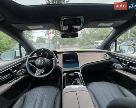 Белый Мерседес EQS SUV, объемом двигателя 0 л и пробегом 43 тыс. км за 60000 $, фото 16 на Automoto.ua